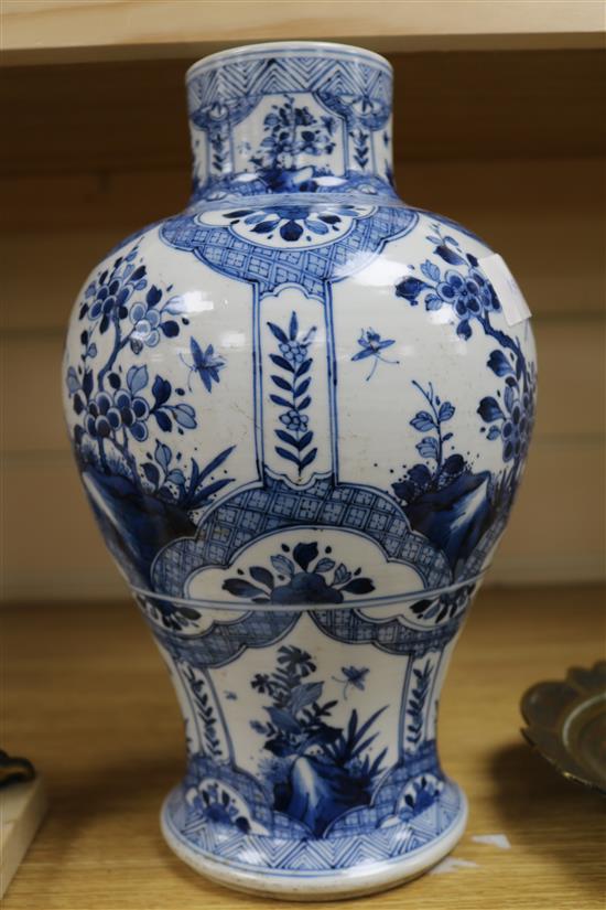 A Chinese blue and white baluster vase 30cm.